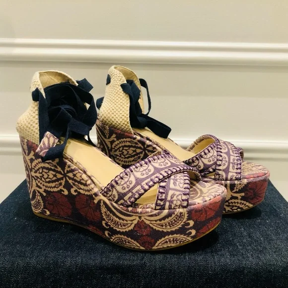 ❌SOLD❌Theodora & Callum By Stuart Weitzman linen wedge ankle wrap shoes 7M - Picture 2 of 10